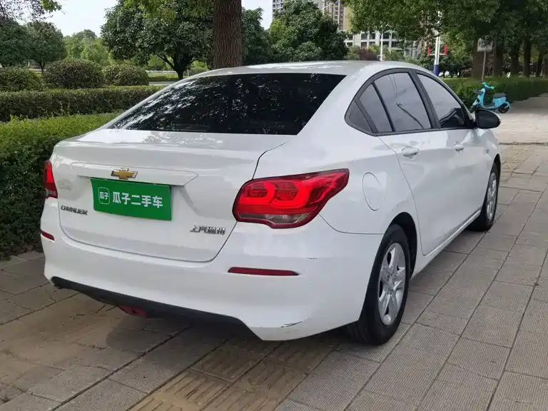 Chevrolet Cavalier — миниатюра 7