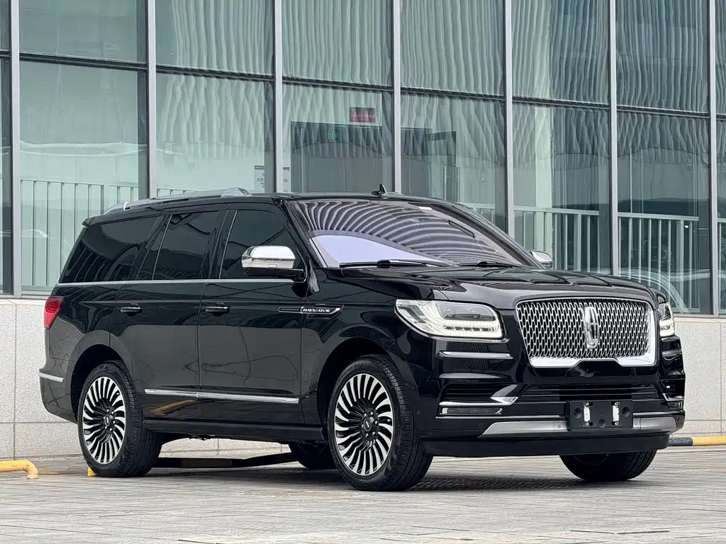Lincoln Navigator