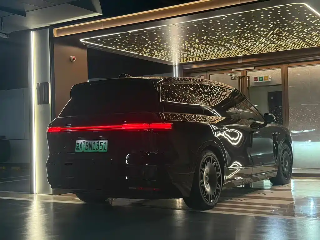 NIO ES8 — миниатюра 25
