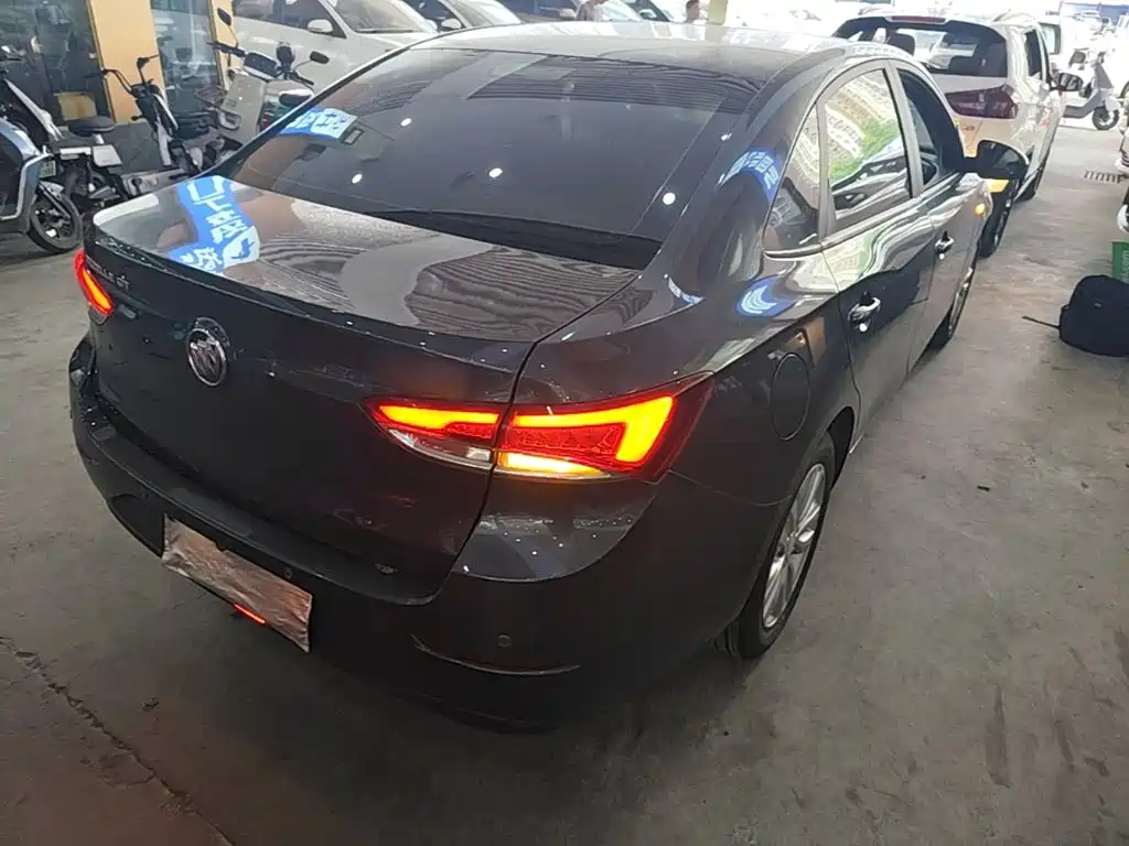 Buick Excelle — миниатюра 7