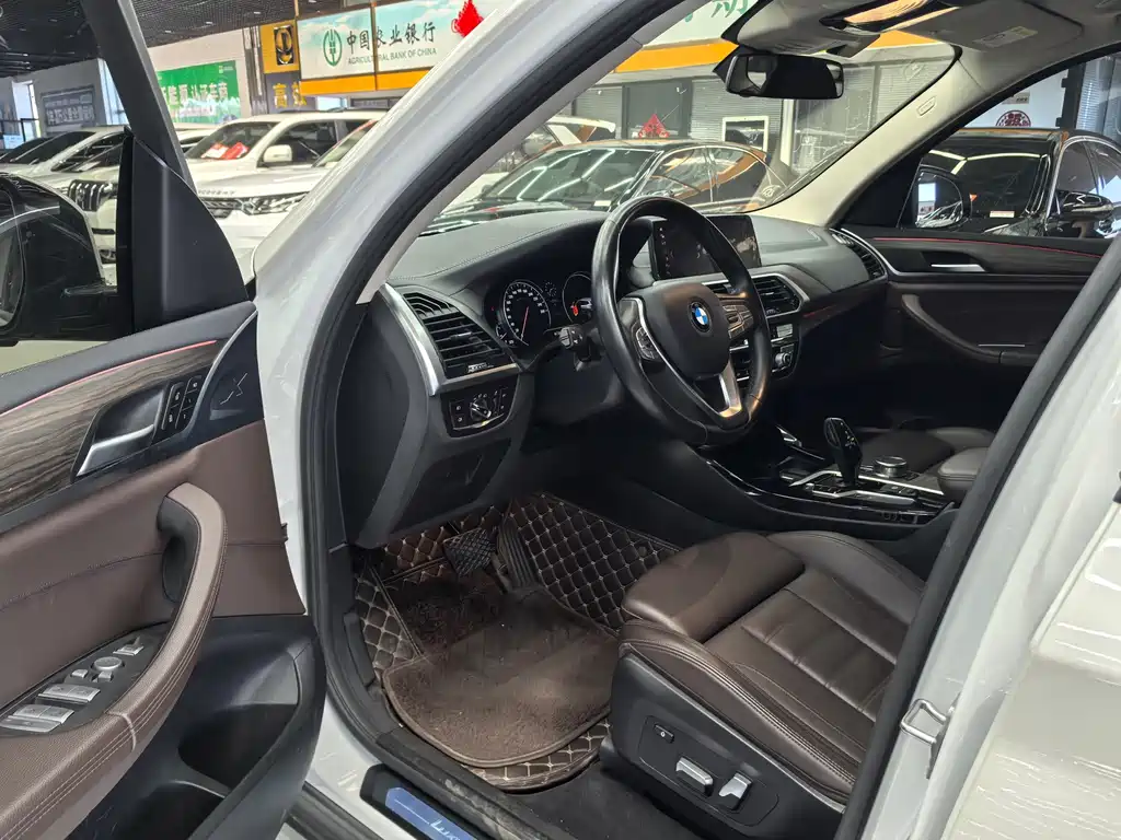 BMW X3 — миниатюра 7