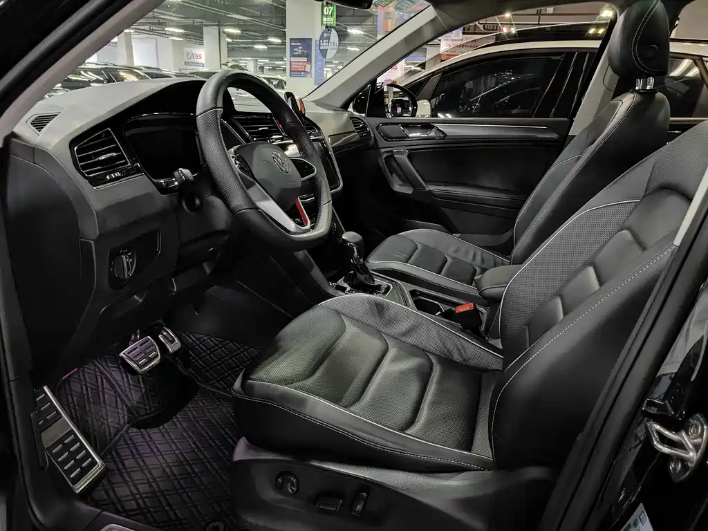 Volkswagen Tiguan L — миниатюра 7