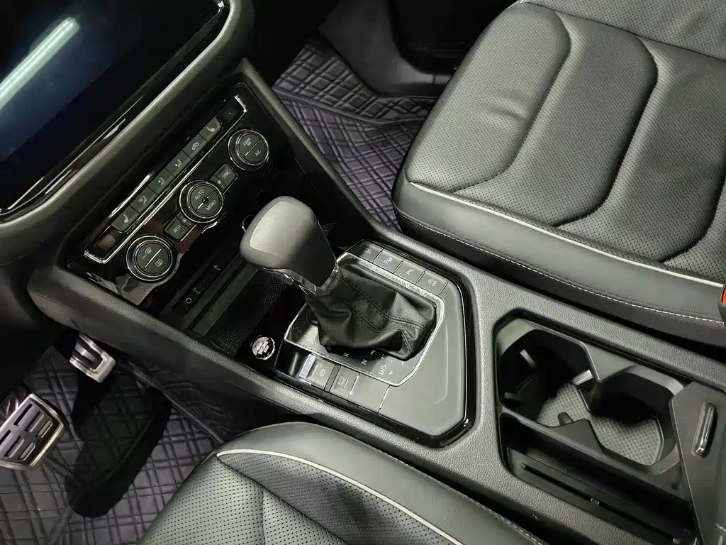 Volkswagen Tiguan L — миниатюра 11