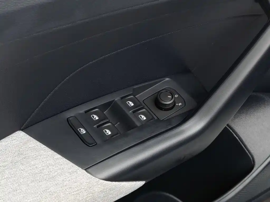 Volkswagen Tharu — миниатюра 9