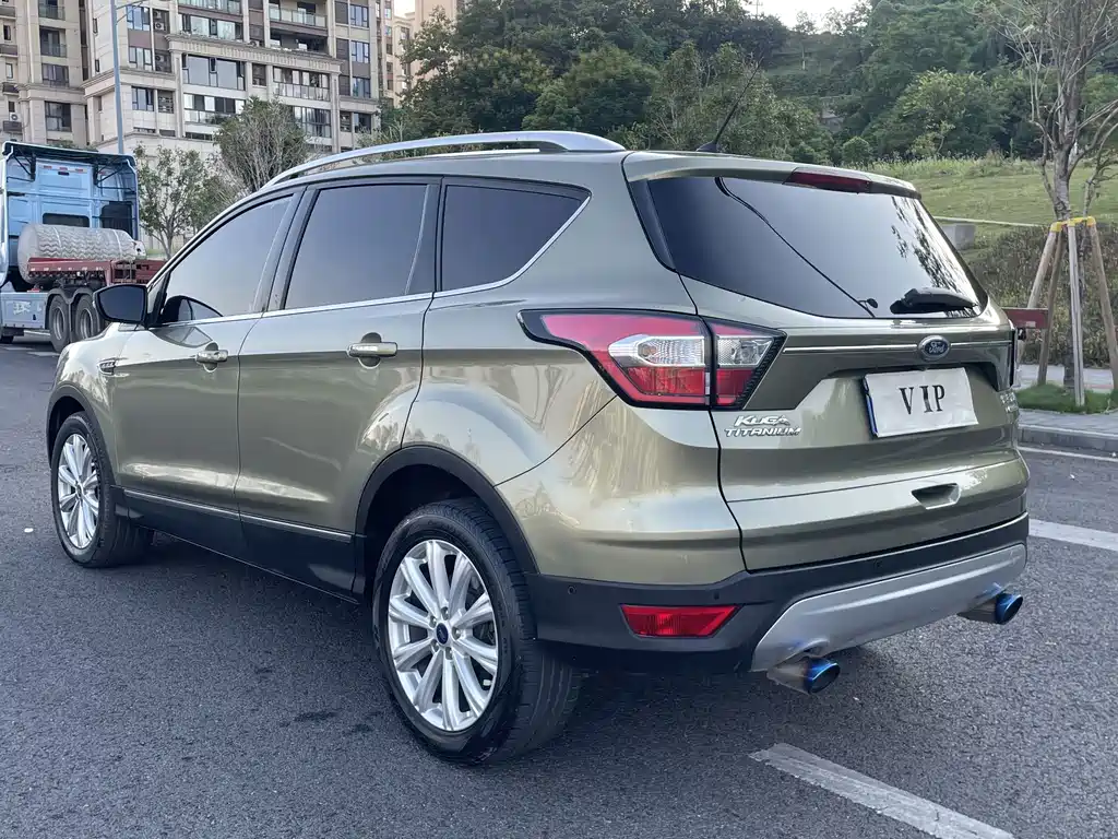 Ford Kuga — миниатюра 5