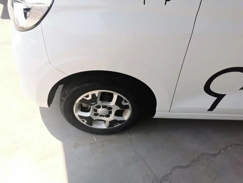 Roewe Clever — миниатюра 23