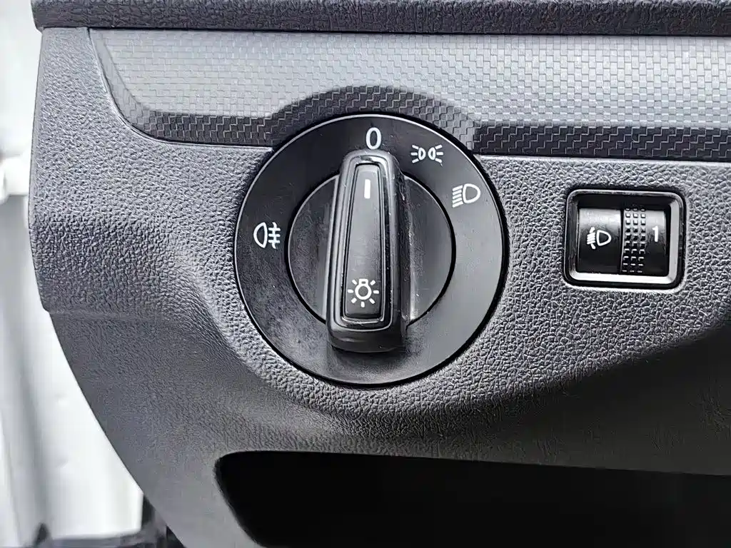 Volkswagen Jetta — миниатюра 21