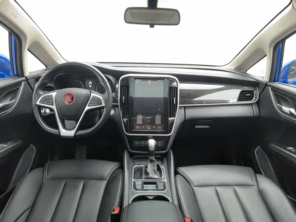 BYD MAX — миниатюра 5