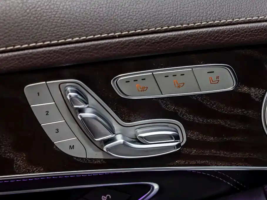 Mercedes-Benz GLC — миниатюра 12
