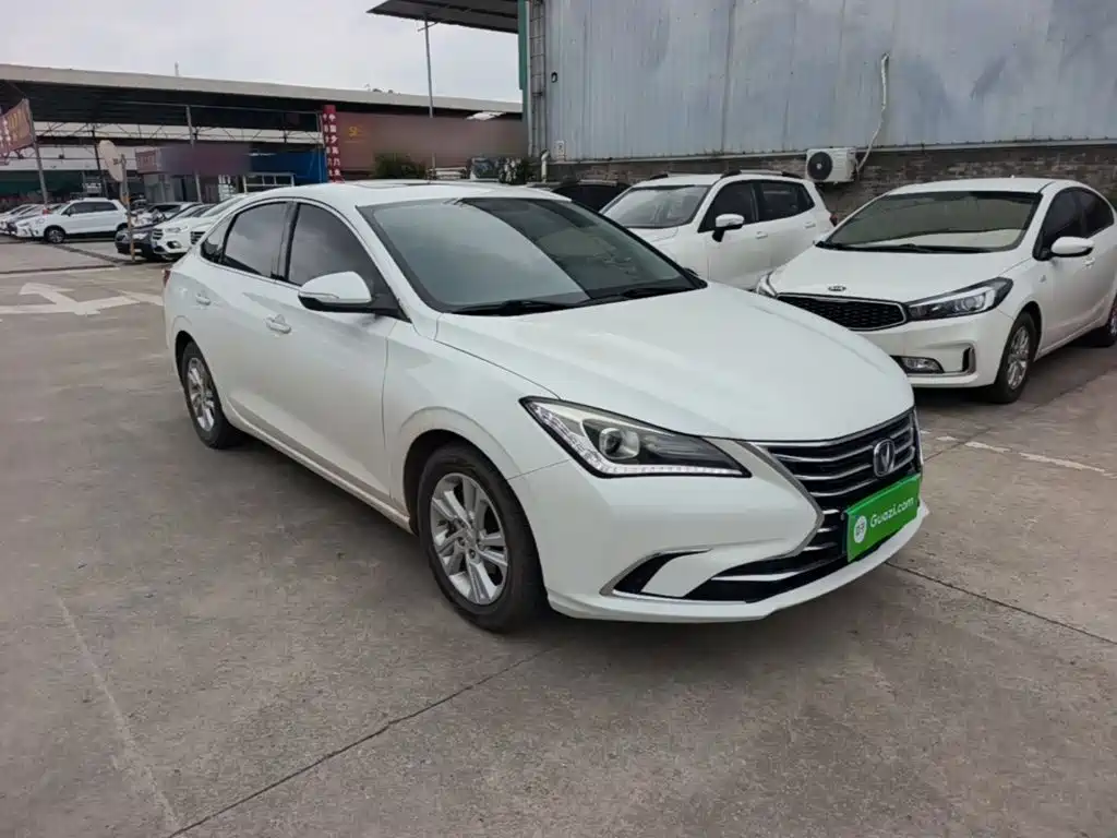 Changan Eado — миниатюра 4