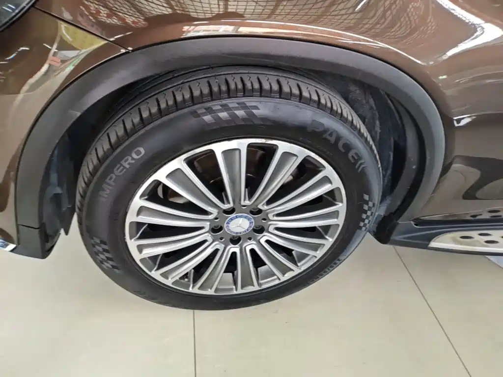 Mercedes-Benz GLC — миниатюра 23