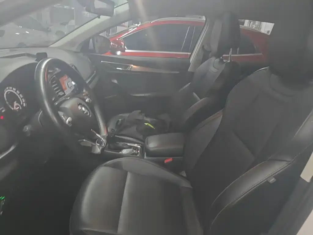 Skoda Karoq — миниатюра 15