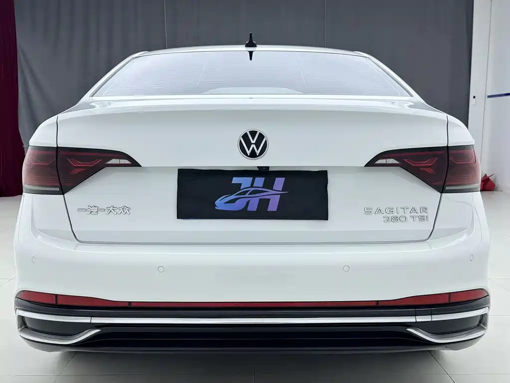 Volkswagen Sagitar — миниатюра 5