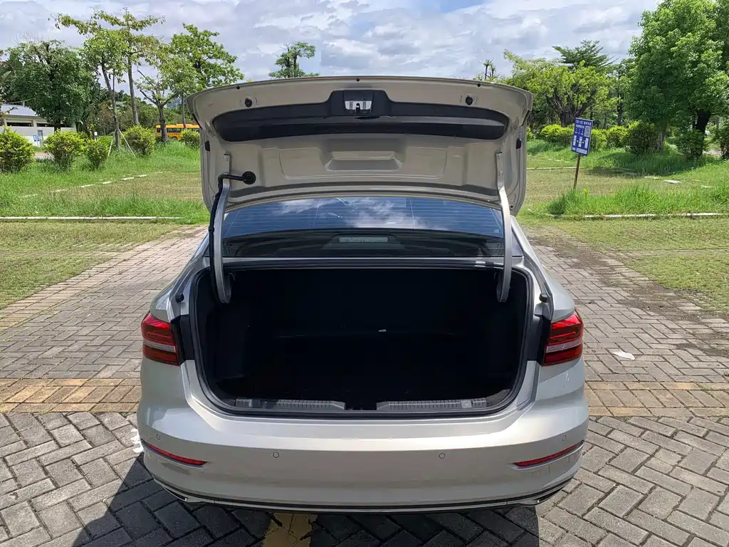 Volkswagen Lavida — миниатюра 15