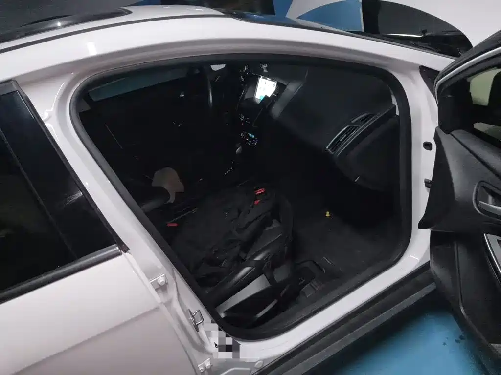 Ford Focus — миниатюра 19