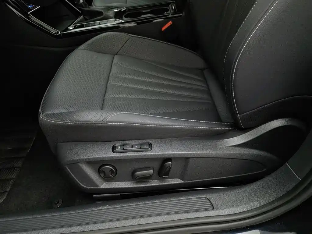 Volkswagen Passat — миниатюра 20