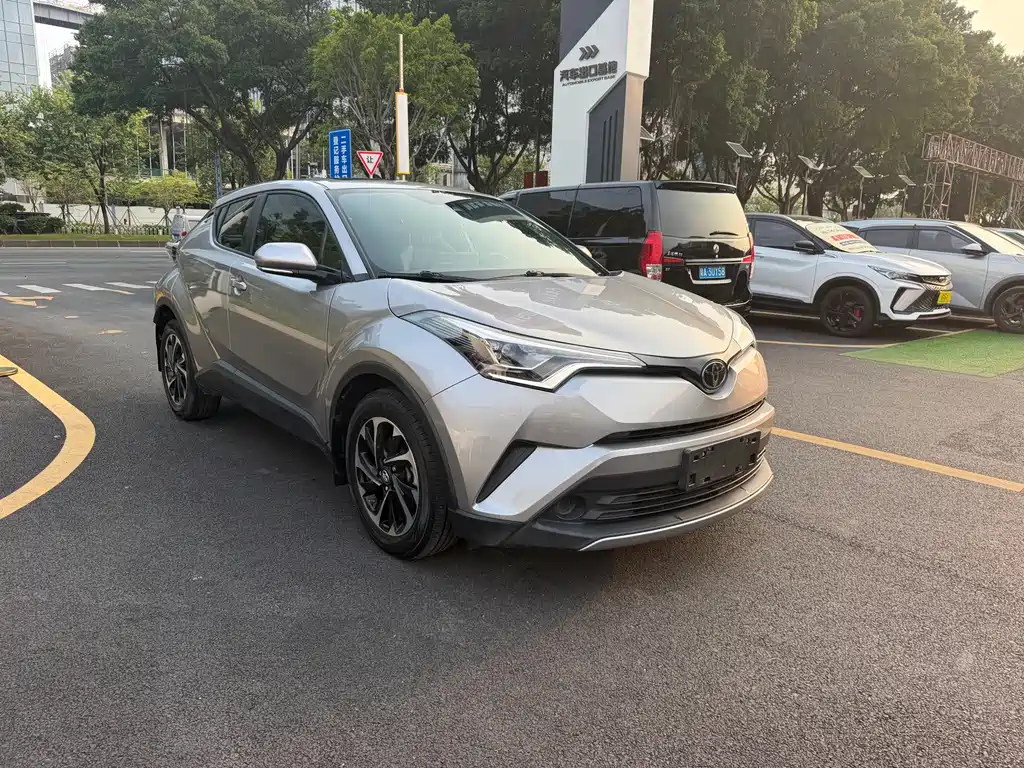 Toyota IZOA — миниатюра 3