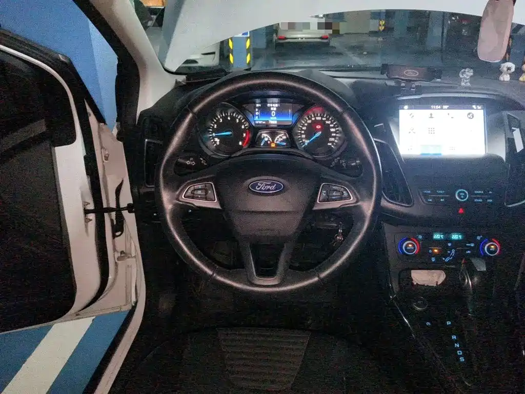 Ford Focus — миниатюра 6