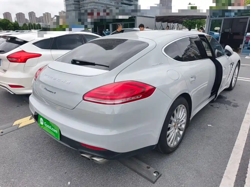 Porsche Panamera — миниатюра 7