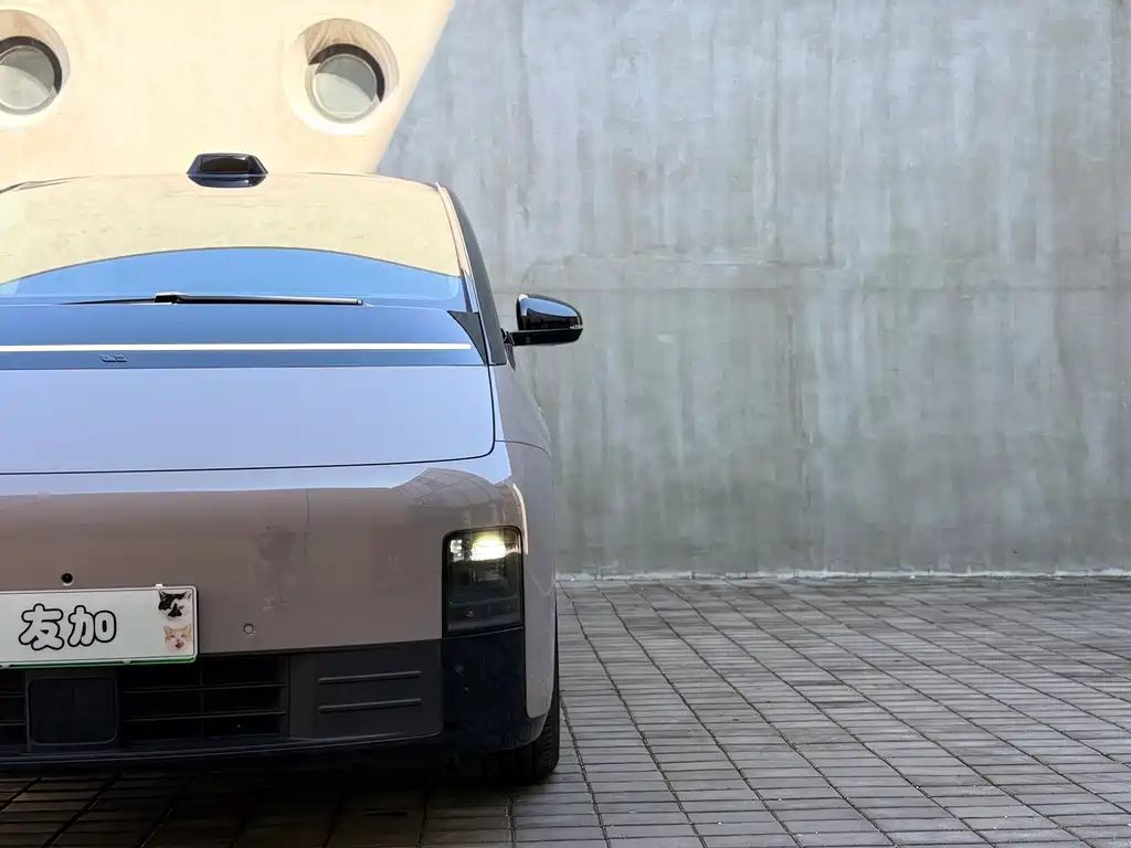 Li Auto Li MEGA — миниатюра 5