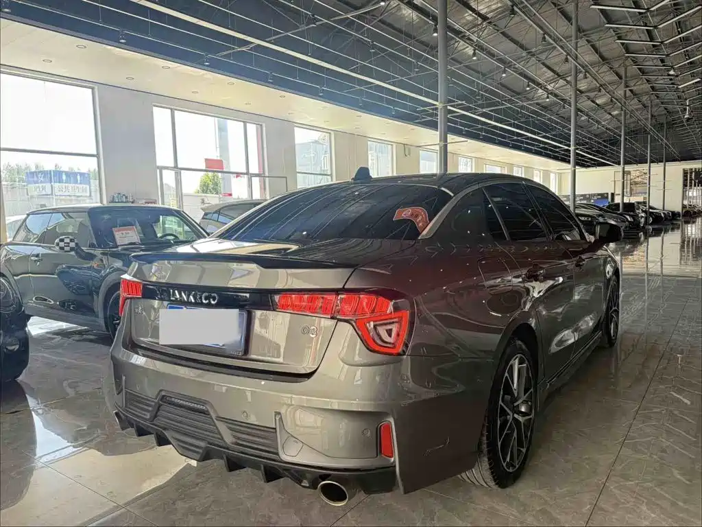 Lynk & Co 03 — миниатюра 21