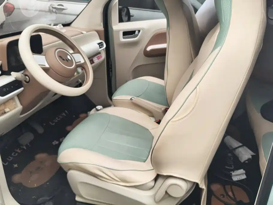Wuling MINIEV — миниатюра 9