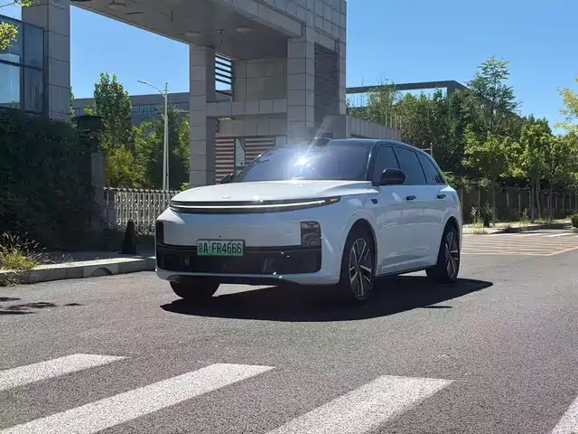 Li Auto L7