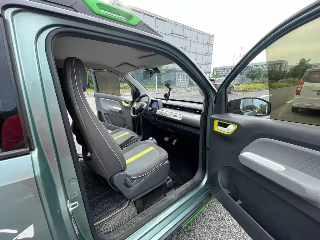 Wuling MINIEV — миниатюра 5