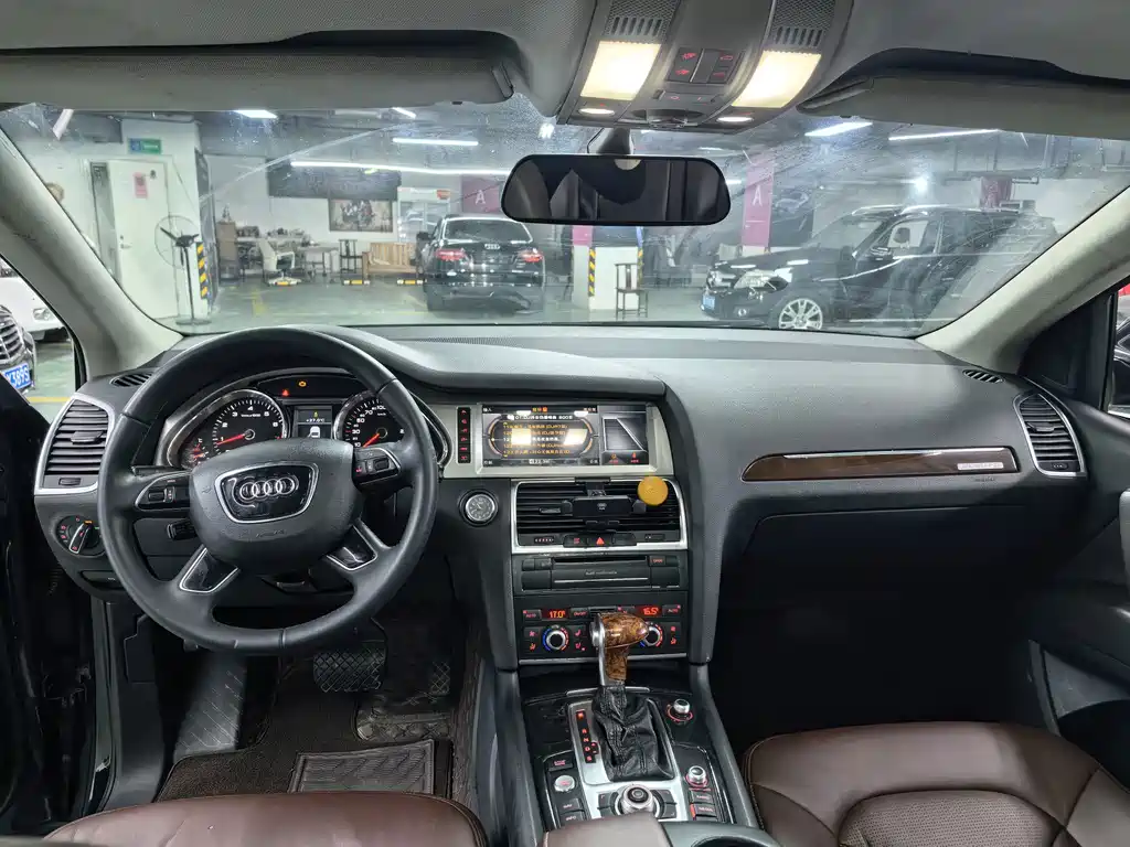 Audi Q7 — миниатюра 7