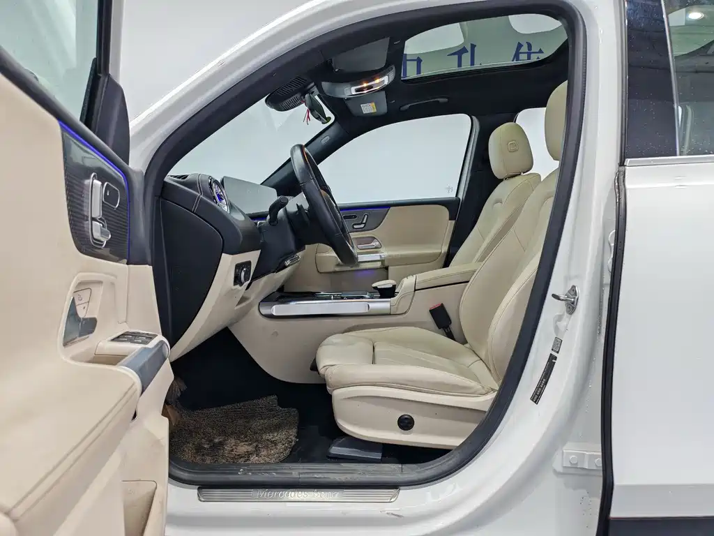 Mercedes-Benz EQB — миниатюра 11