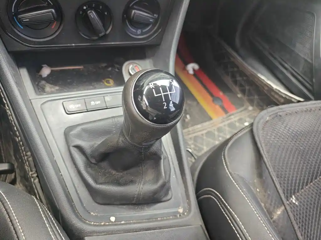 Volkswagen Lavida — миниатюра 10