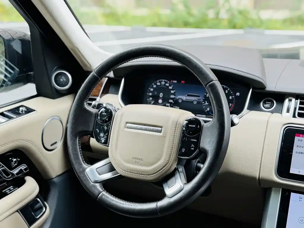 Land Rover Range Rover — миниатюра 6