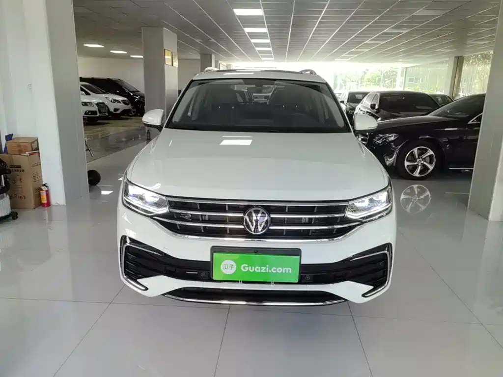 Volkswagen Tiguan L — миниатюра 3