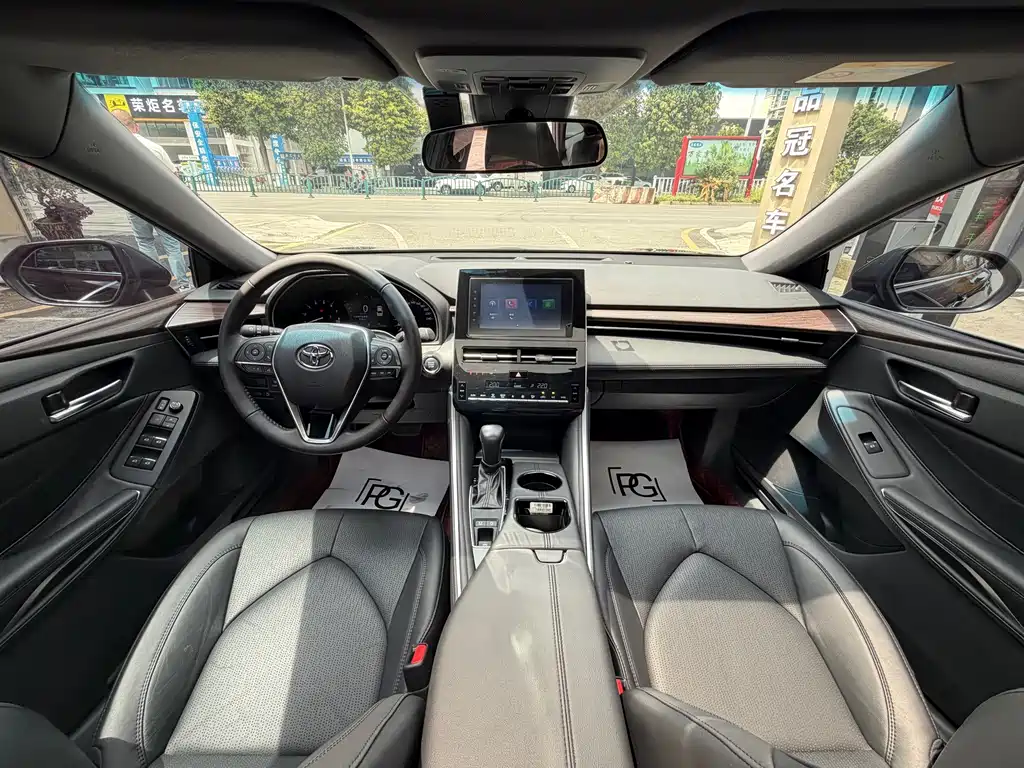 Toyota Avalon — миниатюра 5