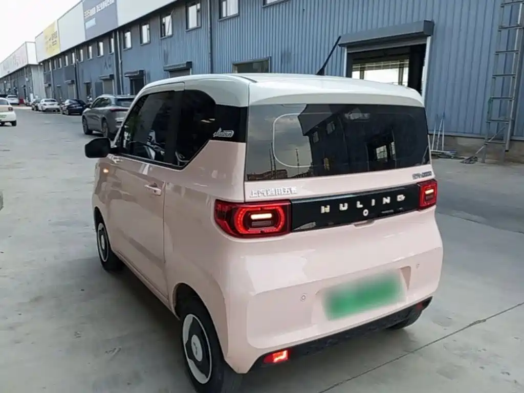 Wuling MINIEV — миниатюра 5