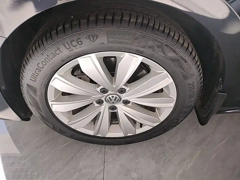 Volkswagen Passat — миниатюра 23