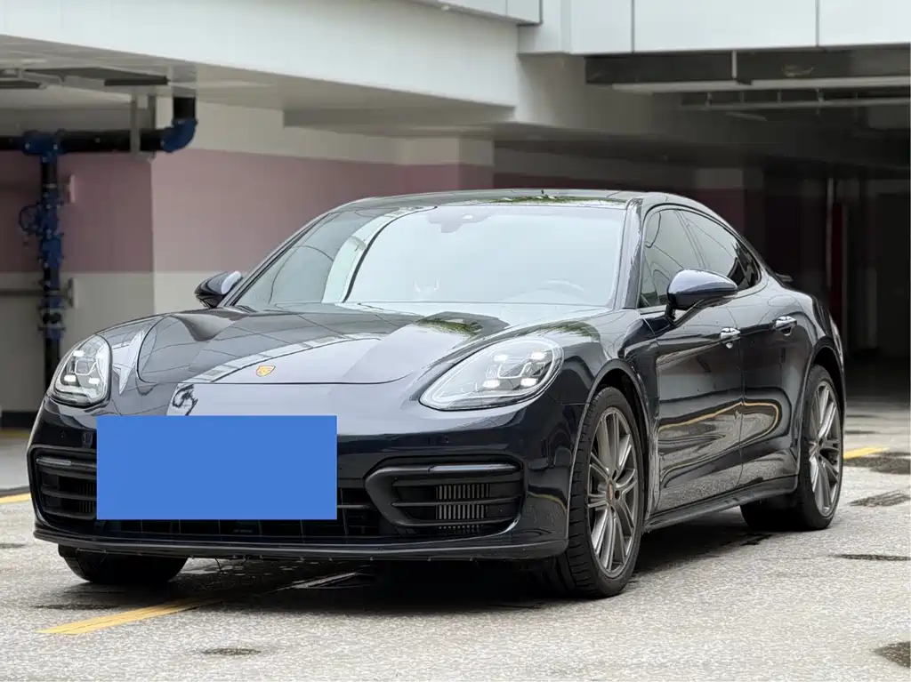 Porsche Panamera 2023