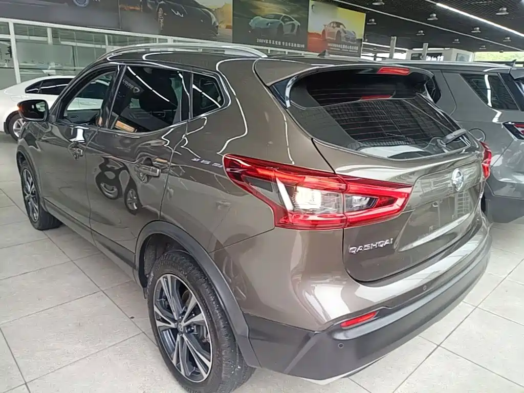 Nissan Qashqai — миниатюра 5