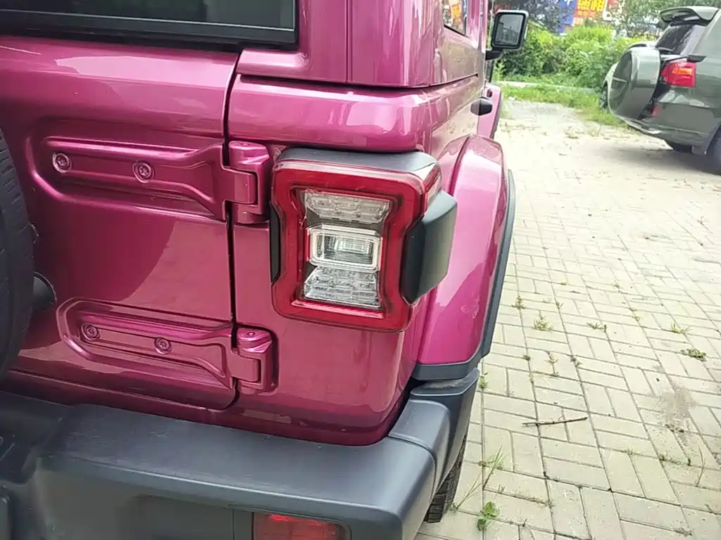 Jeep Wrangler — миниатюра 8