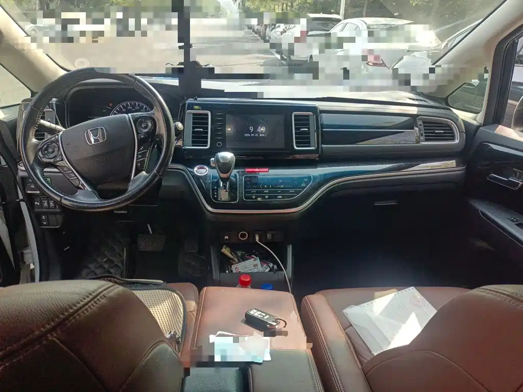 Honda Elysion — миниатюра 10