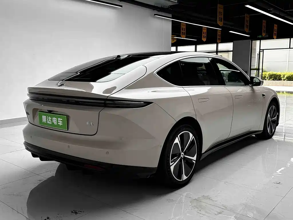 NIO ET5 — миниатюра 4
