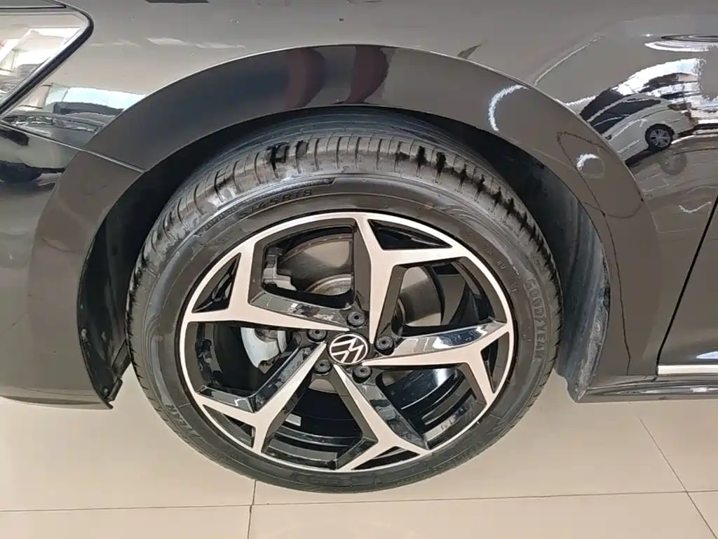 Volkswagen Passat — миниатюра 23