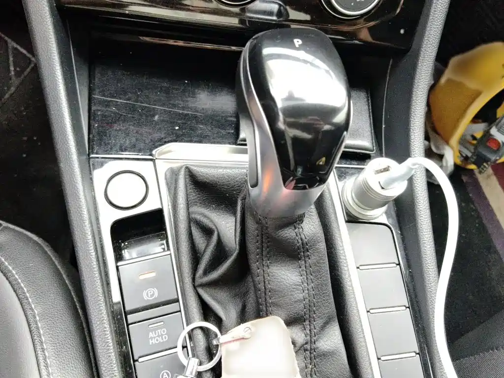 Volkswagen Sagitar — миниатюра 7