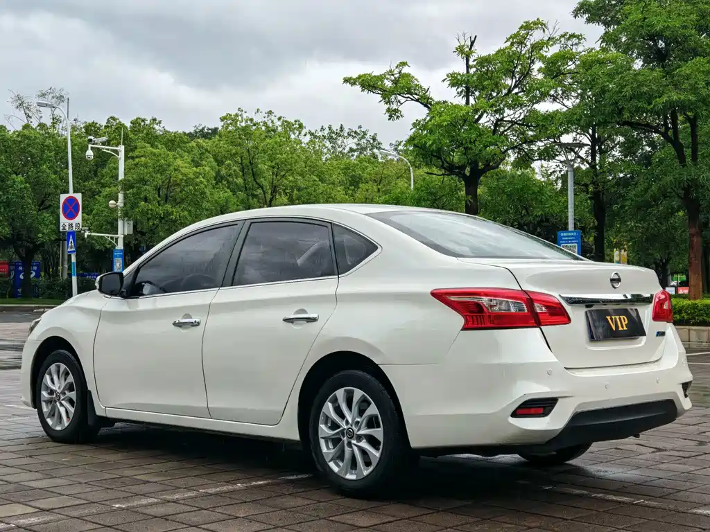 Nissan Sylphy — миниатюра 6