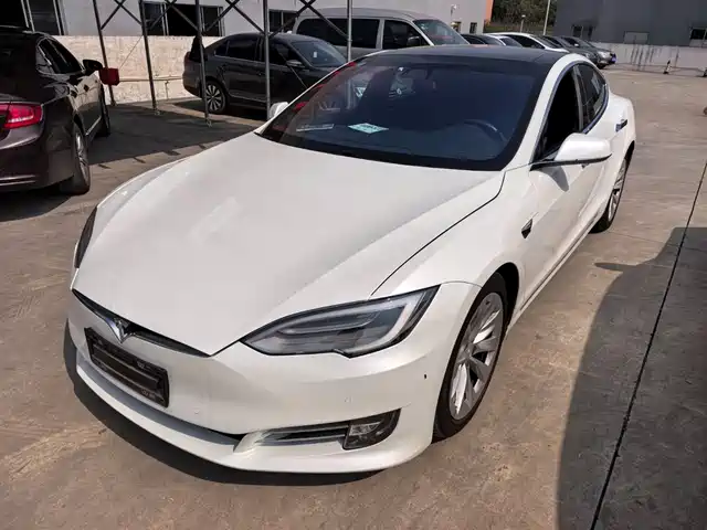TESLA MODEL S 2017