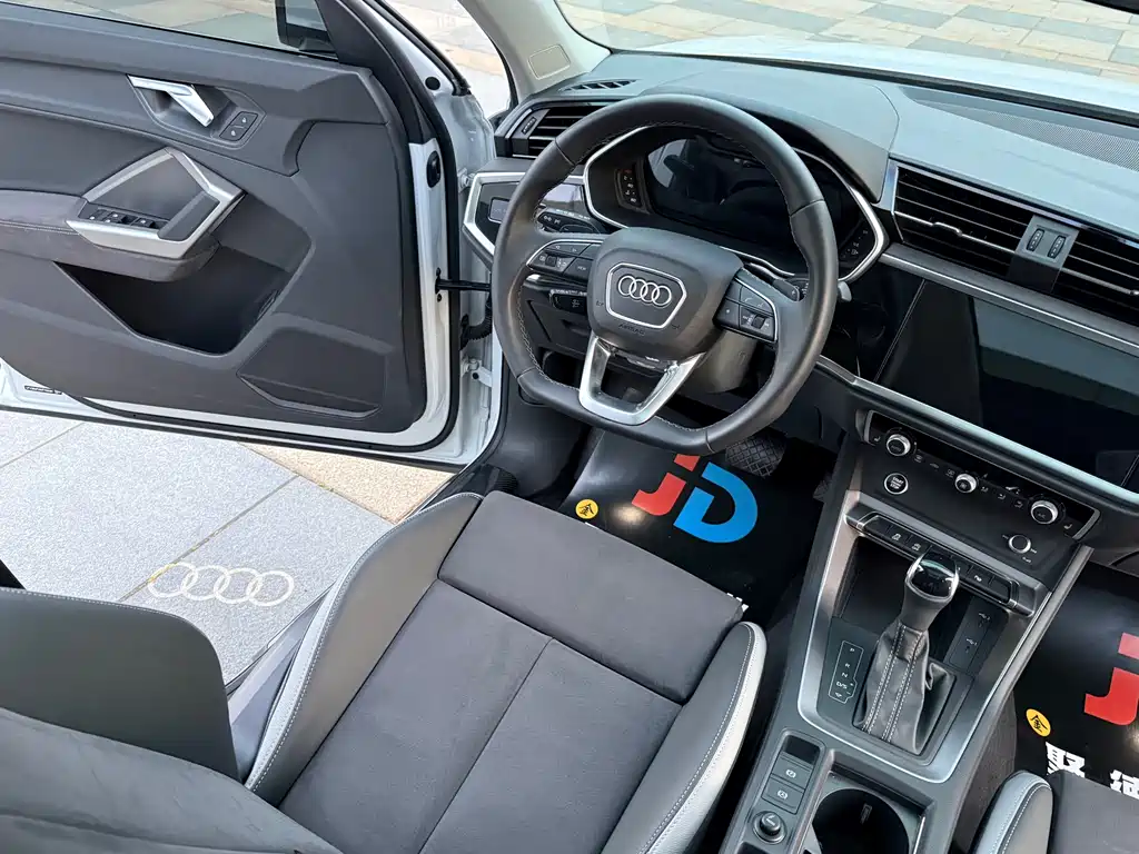 Audi Q3 — миниатюра 21
