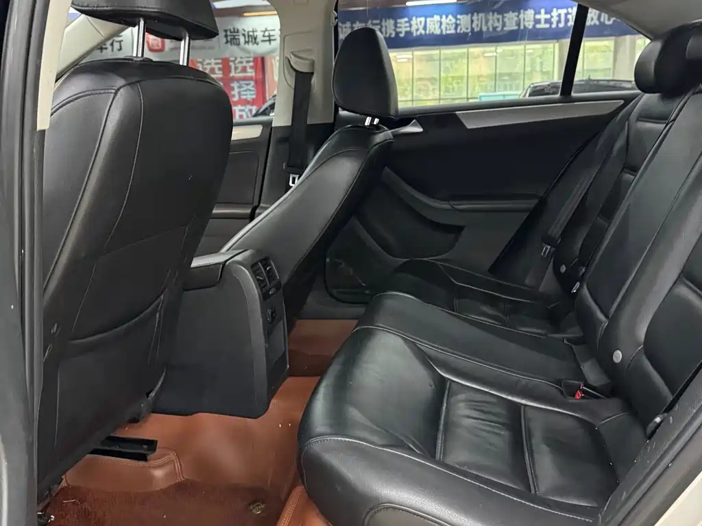Volkswagen Sagitar — миниатюра 9