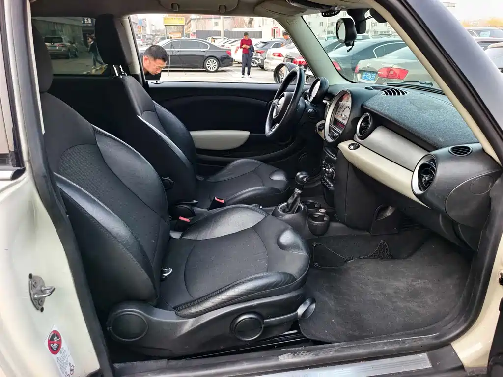 MINI Mini Clubman — миниатюра 13