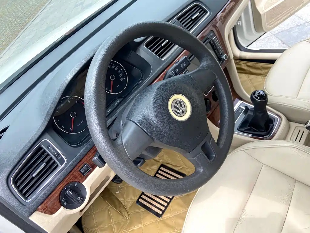 Volkswagen Lavida — миниатюра 13