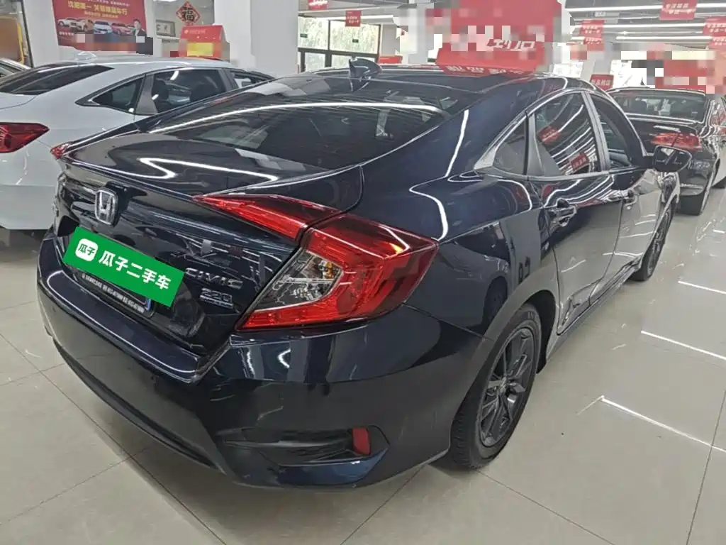 Honda Civic — миниатюра 7